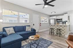 Escape the Winter Weather in Our 1/1, 2 Blocks to the Beach Access in St Pete Beach!