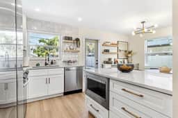 Perfect Family Getaway with Pool in Madeira Beach! 1 Block to Beach Access and Restaurants!