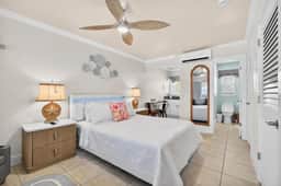 Sunny Days by the Pool and Sunset Strolls on the Beach! Coconut Villa 5!