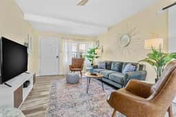 Visit the newly renovated Covare Suites in St Pete Beach! 2 Blocks to Upham Beach Access!