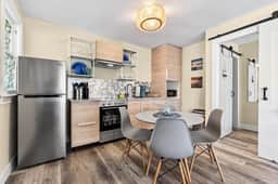 Visit the newly renovated Covare Suites in St Pete Beach! 2 Blocks to Upham Beach Access!