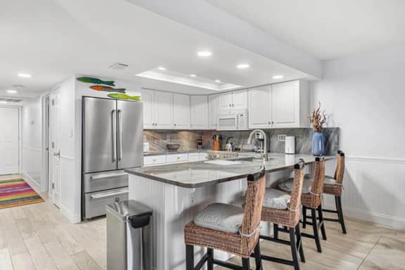 Beach Oasis! Your Perfect Beach Vacation with Heated Pool!