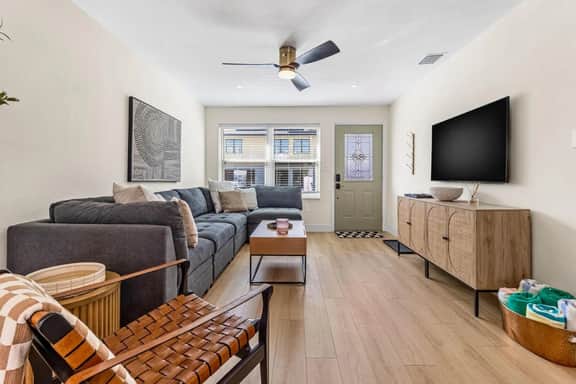 Perfect Family Getaway with Pool in Madeira Beach! 1 Block to Beach Access and Restaurants!