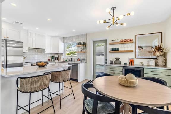 Perfect Family Getaway with Pool in Madeira Beach! 1 Block to Beach Access and Restaurants!