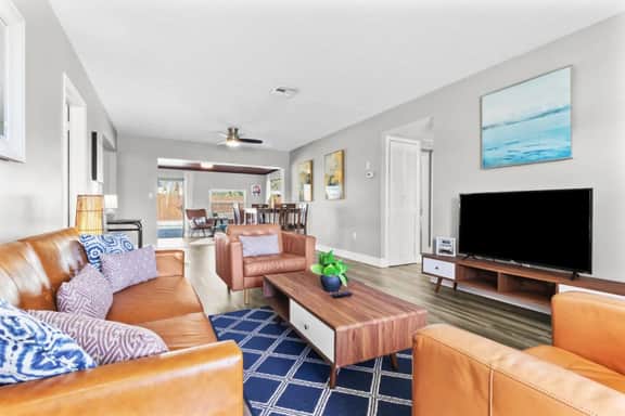 Perfectly Located in Tampa! 4 Bedroom home near Raymond James Stadium and International Mall!