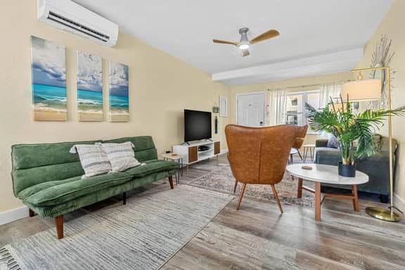 Visit the newly renovated Covare Suites in St Pete Beach! 2 Blocks to Upham Beach Access!
