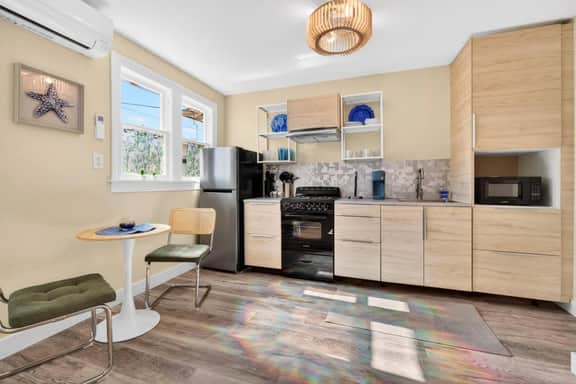 Visit the newly renovated Covare Suites in St Pete Beach! 2 Blocks to Upham Beach Access!