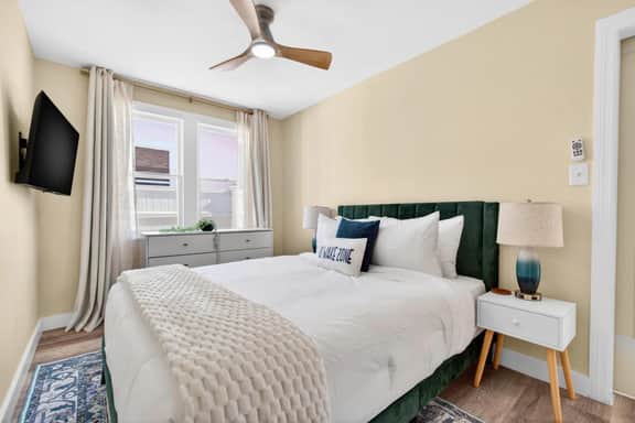 Visit the newly renovated Covare Suites in St Pete Beach! 2 Blocks to Upham Beach Access!